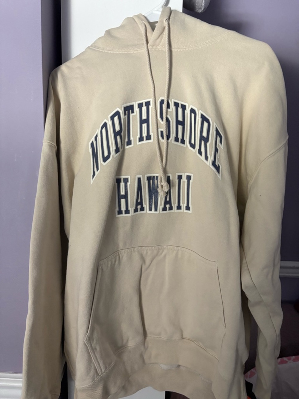 Brandy Melville Cream North Shore Hawaii Pullover Hoodie